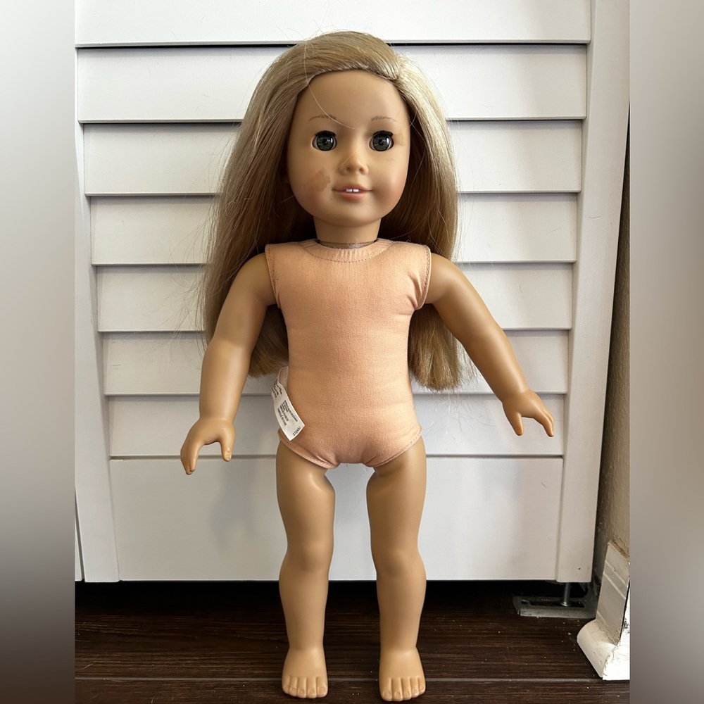 Isabella American Girl Doll and accessories